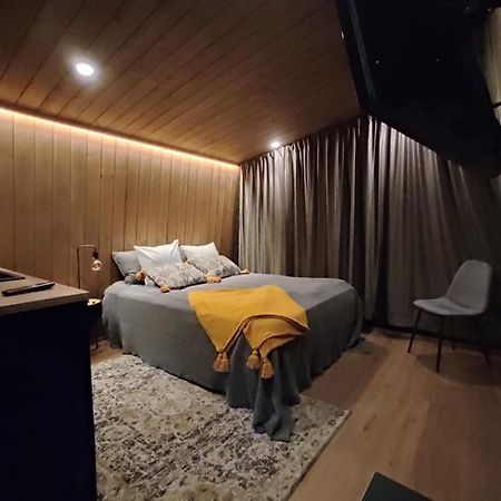 كيمبيلي Black Hotel المظهر الخارجي الصورة
